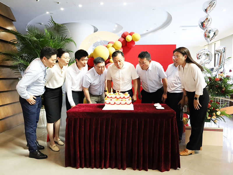 二十一载 智造未来丨贺满堂彩股份廿一诞辰，，，，再启新篇